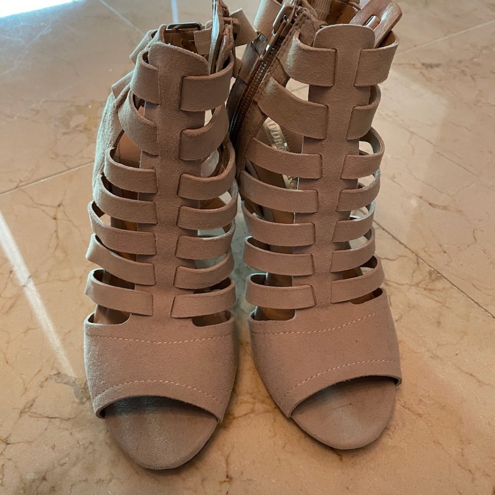 Tan Heels